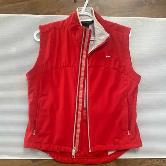 Vintage Nike Sphere Women’s Small Red Vest - Picture 1 of 10